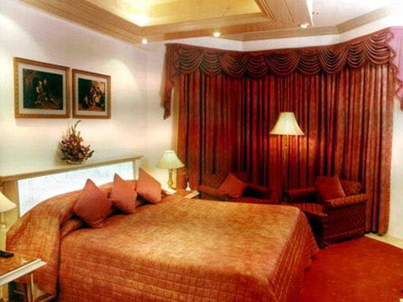 Hotel Sea Princess Mumbai Exteriör bild